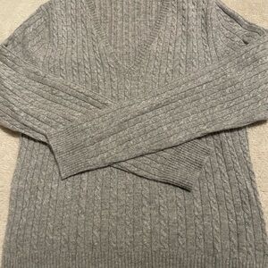 V-Neck Gray Cable Knit Sweater 100% CASHMERE